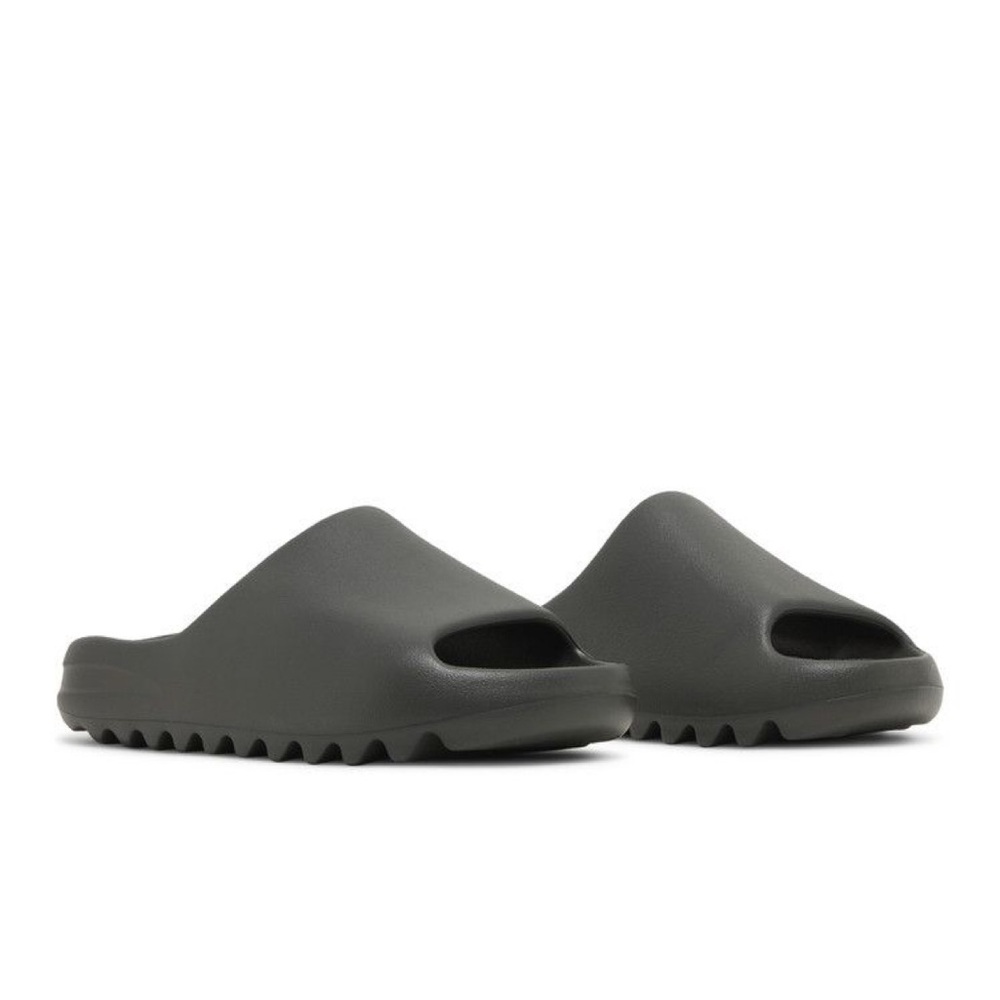 Yeezy Slide Adidas BLACK AGATE
NOIR ONYX 8 Men’s NWT